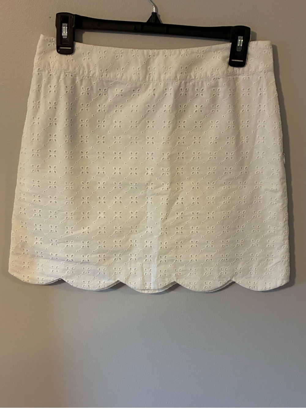 Vineyard Vines White Eyelet Scallop Hem Skirt - Classic Women's Skirt